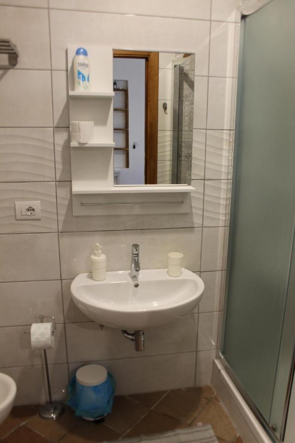B&B Nettuno Сан-Леоне Экстерьер фото