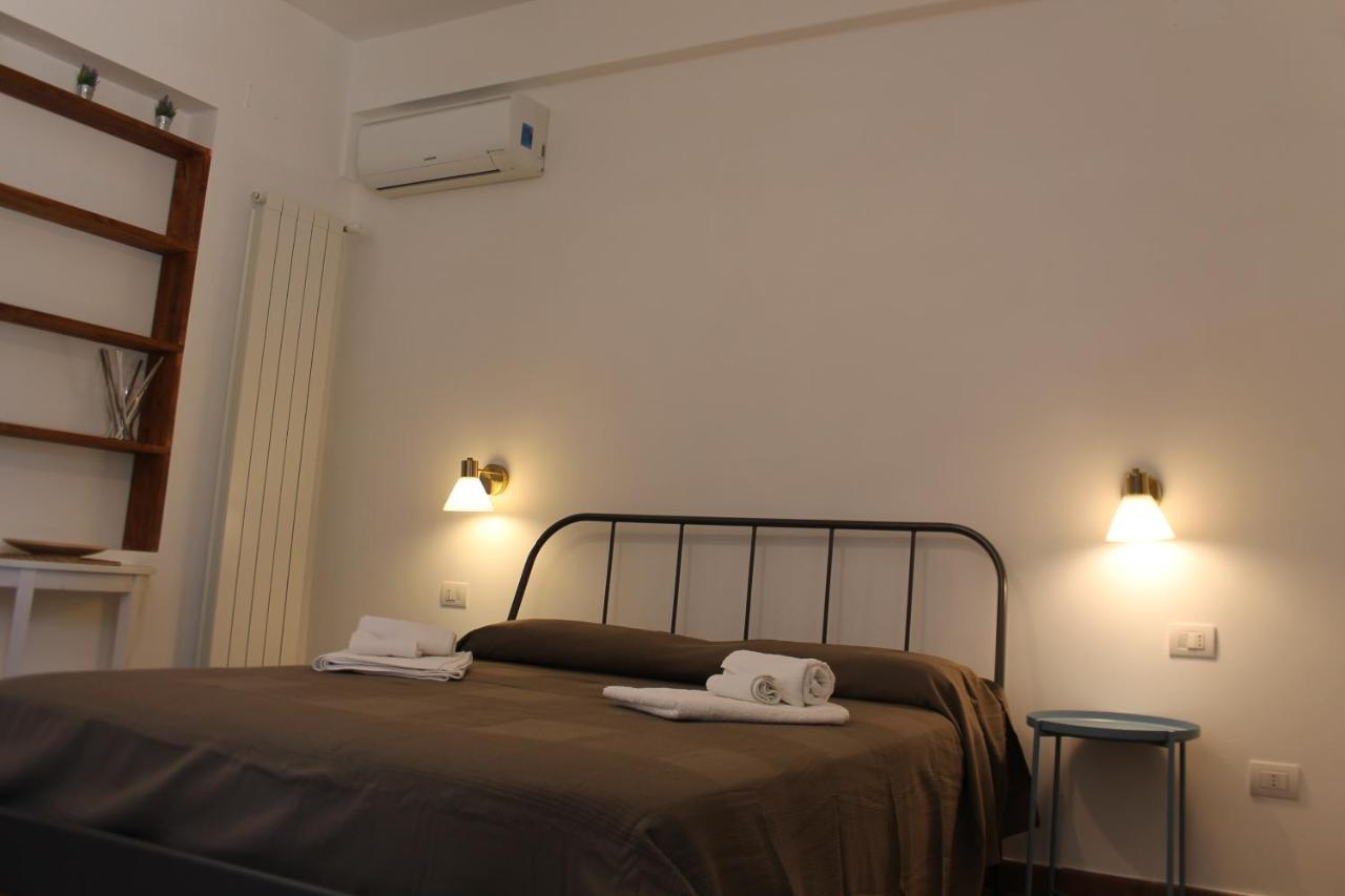 B&B Nettuno Сан-Леоне Экстерьер фото