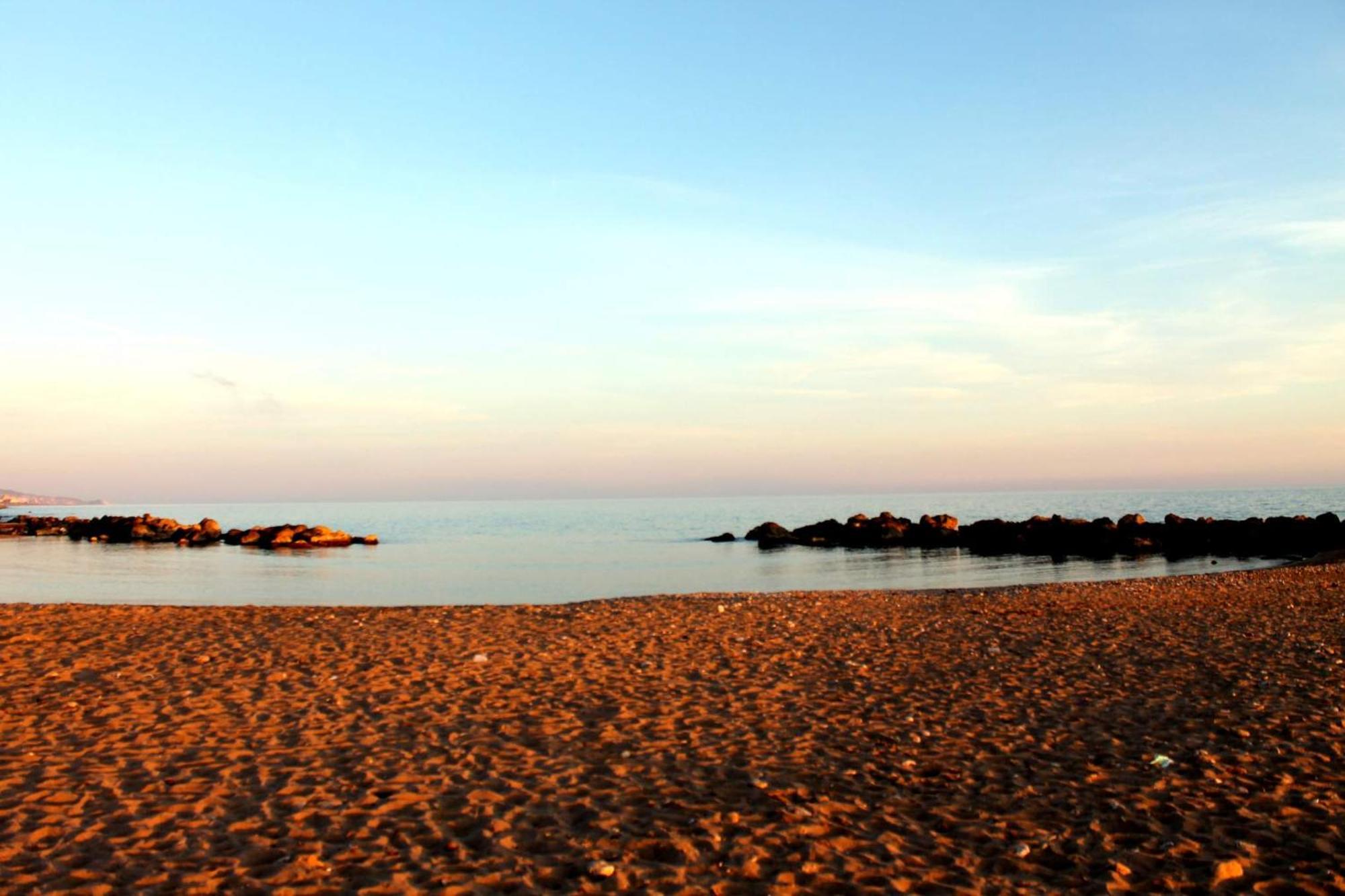 B&B Nettuno Сан-Леоне Экстерьер фото